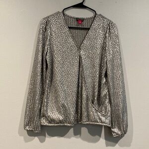 Vince Camuto Silver Long Sleeve Loose Fitting Blouse - Size Small